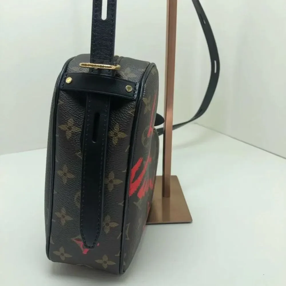 Louis Vuitton Women Pre-Loved Bag Very Good Condition